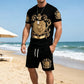 👕 50 % RABATT NU! 👑 T-shirt- och shorts-set för män med guldkrönmönster – Snyggt, andningsbart och perfekt för avslappnade sommardagar eller sportiga looks 🩳