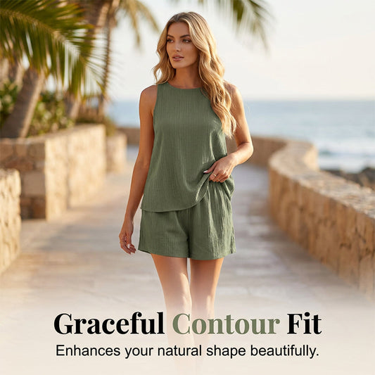 ☁️ 50% RABATT HALVT PRIS 🏡🚶 Damernas Casual Tvådelat Set – Ärmlös Topp med Bakslits och Shorts 💚
