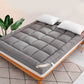 🛏️ 50% RABATT NU!☁️ Soft Quilted Mattress Topper – molnlik komfort, dubbelsidig design & andningsbar – perfekt för en djupare och mer återställande sömn ✨🛌
